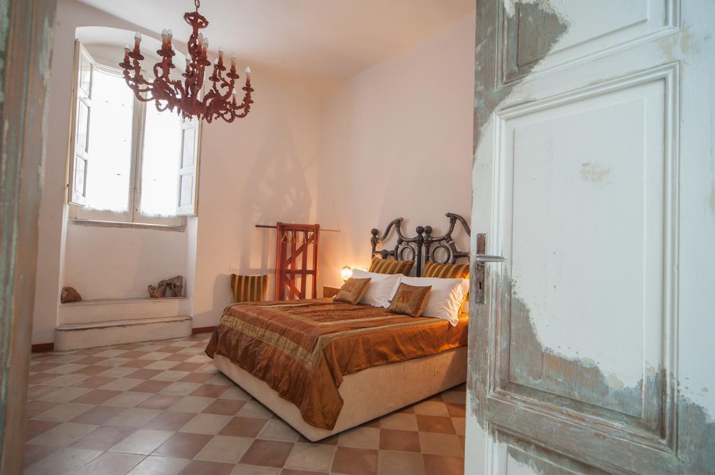 Suite San Giorgio ตรานิ ภายนอก รูปภาพ